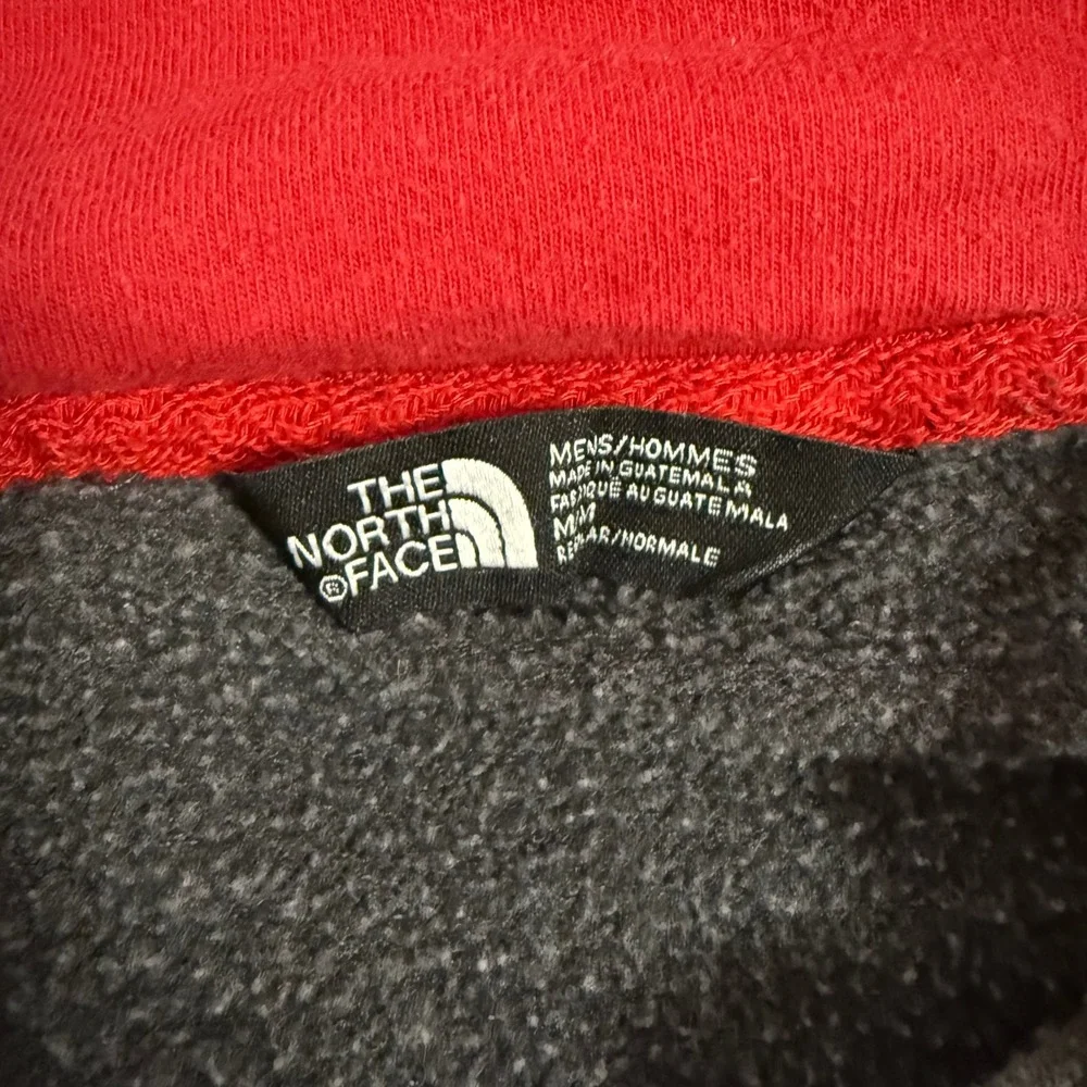 The North Face Hoodie Mens Medium Gray Red Logo Pullover Sweatshirt Excellent